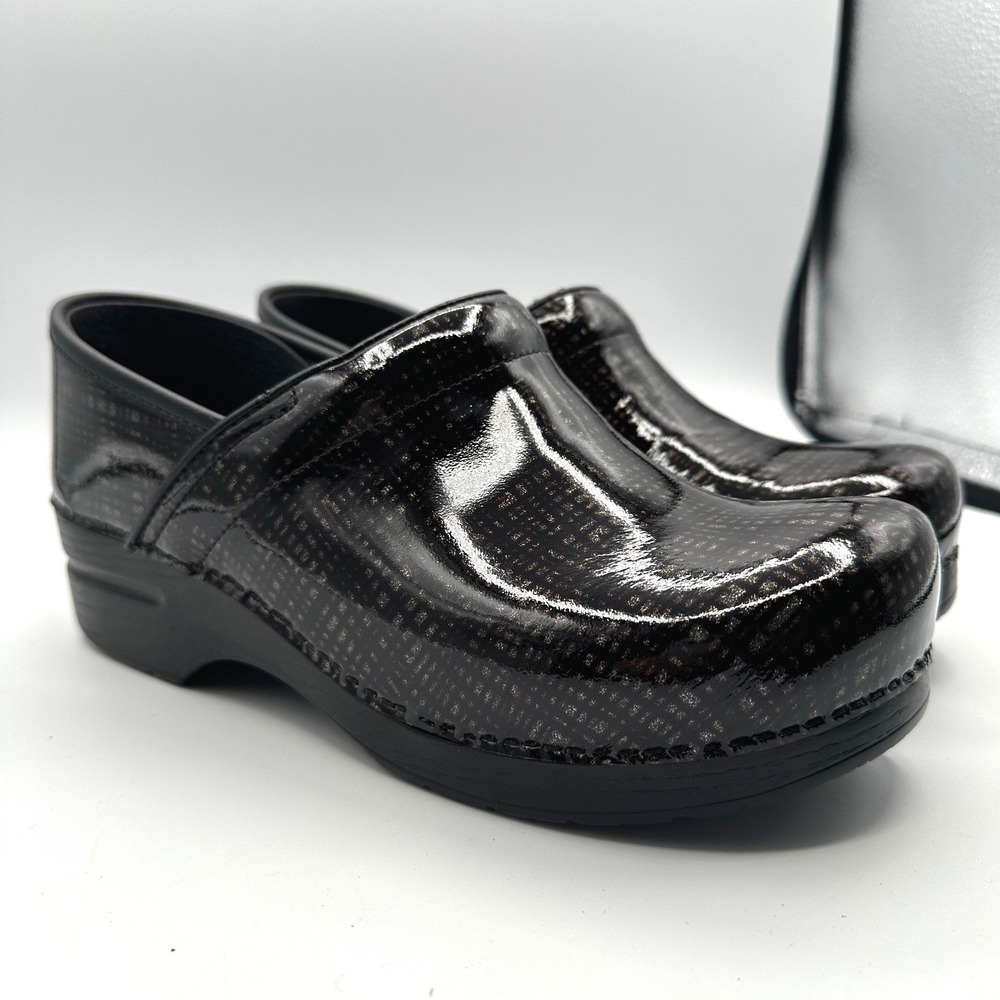 Dansko Professional Clogs EU 40W US 9.5-10 Patent Leather Work Nursing Comfort - Picture 2 of 11